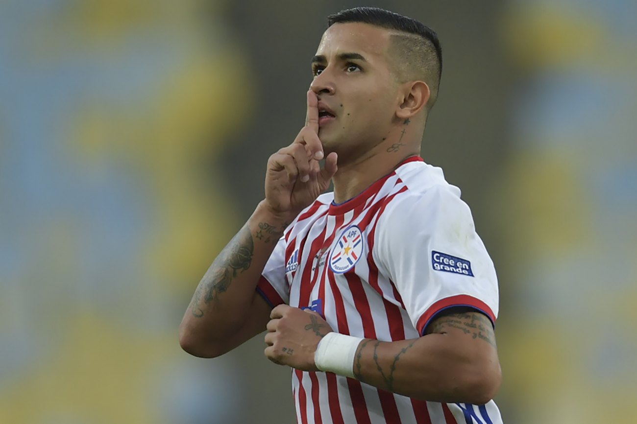 Derlis González podría llegar a Colo Colo.