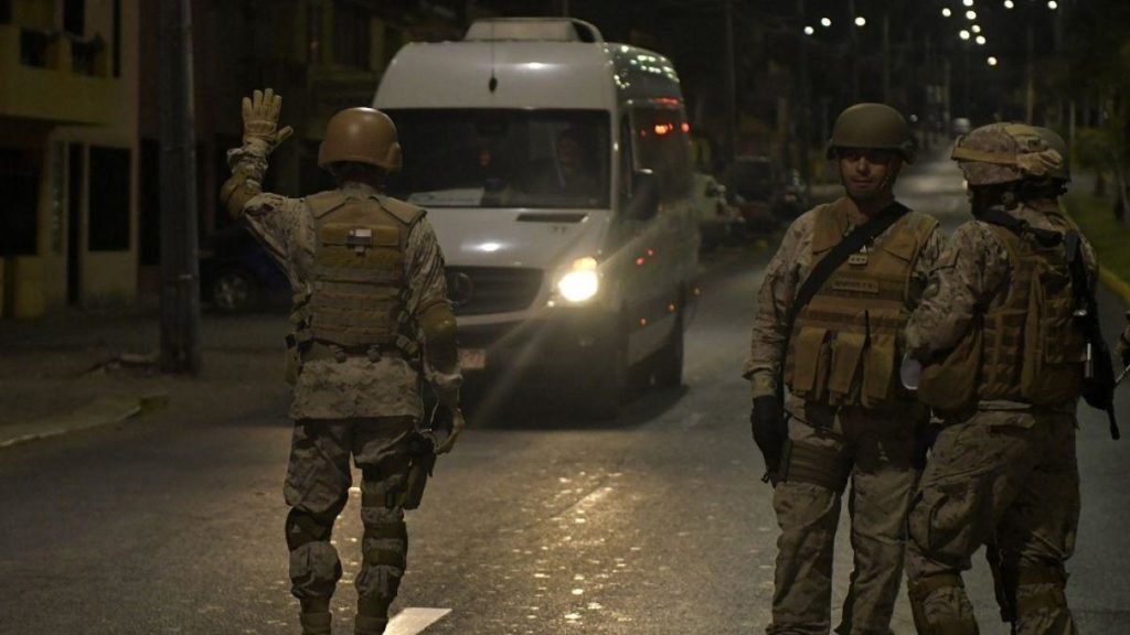 Toque de queda en Chile