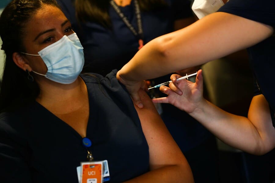 Vacunación en Los Lagos