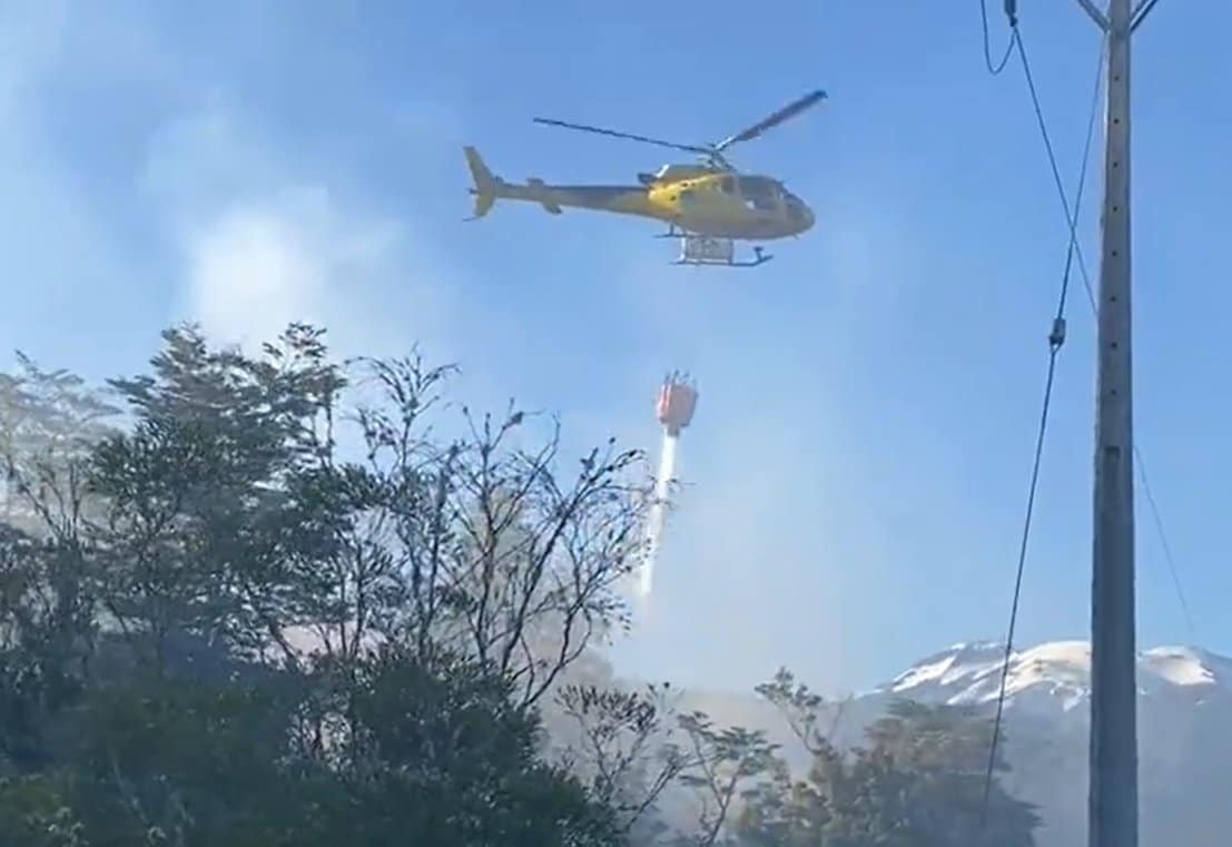Incendio forestal en Lago Chapo