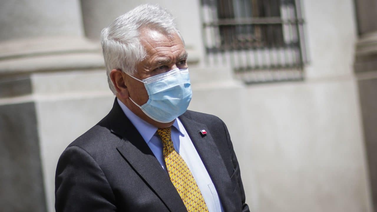 Ministro Enrique Paris