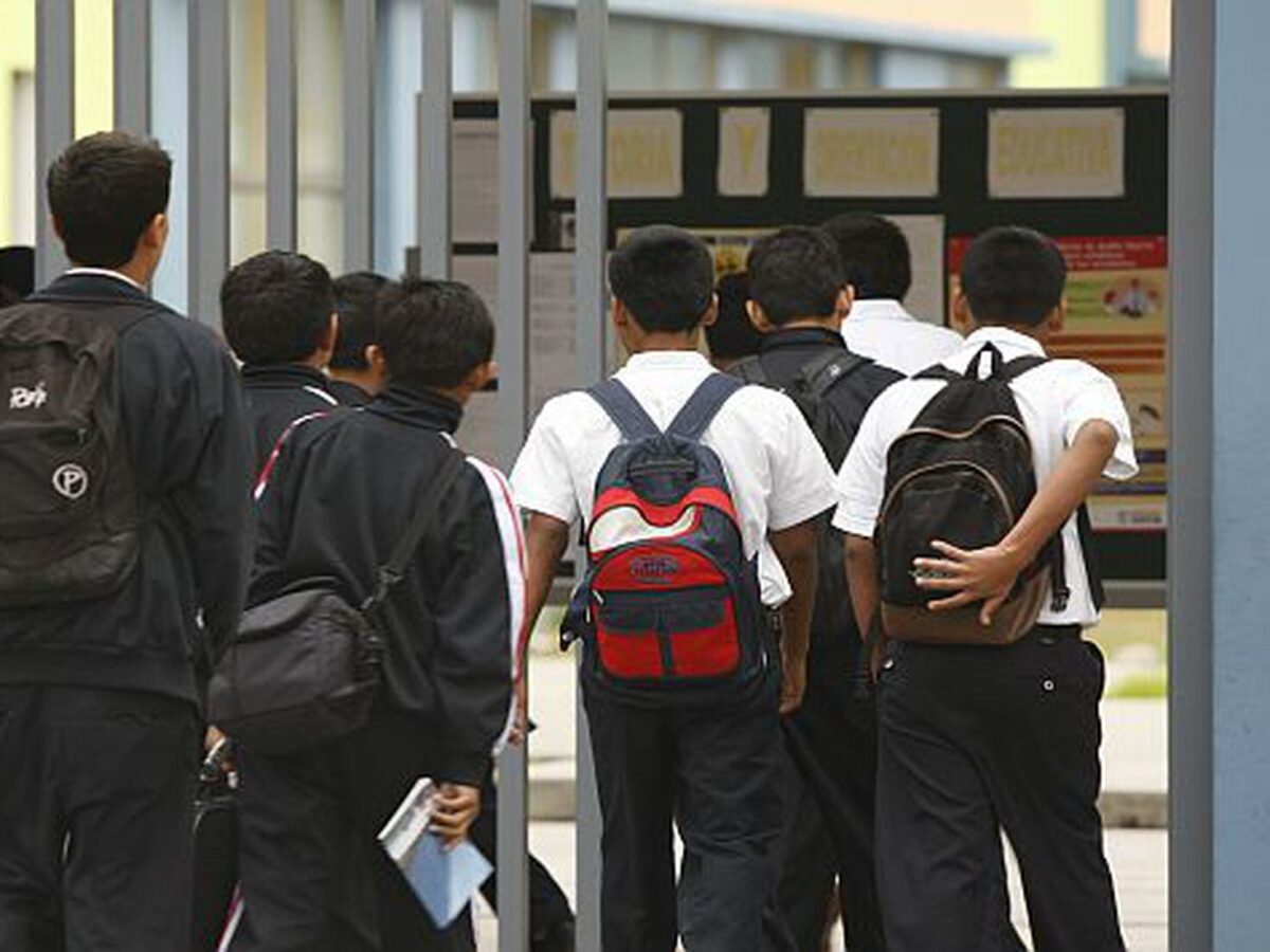 Revisa si tu hijo puede recibir el Bono Asistencia Escolar