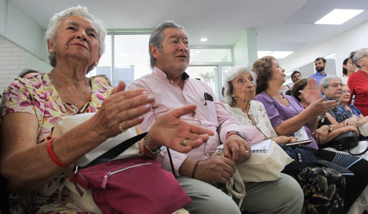 Adultos Mayores