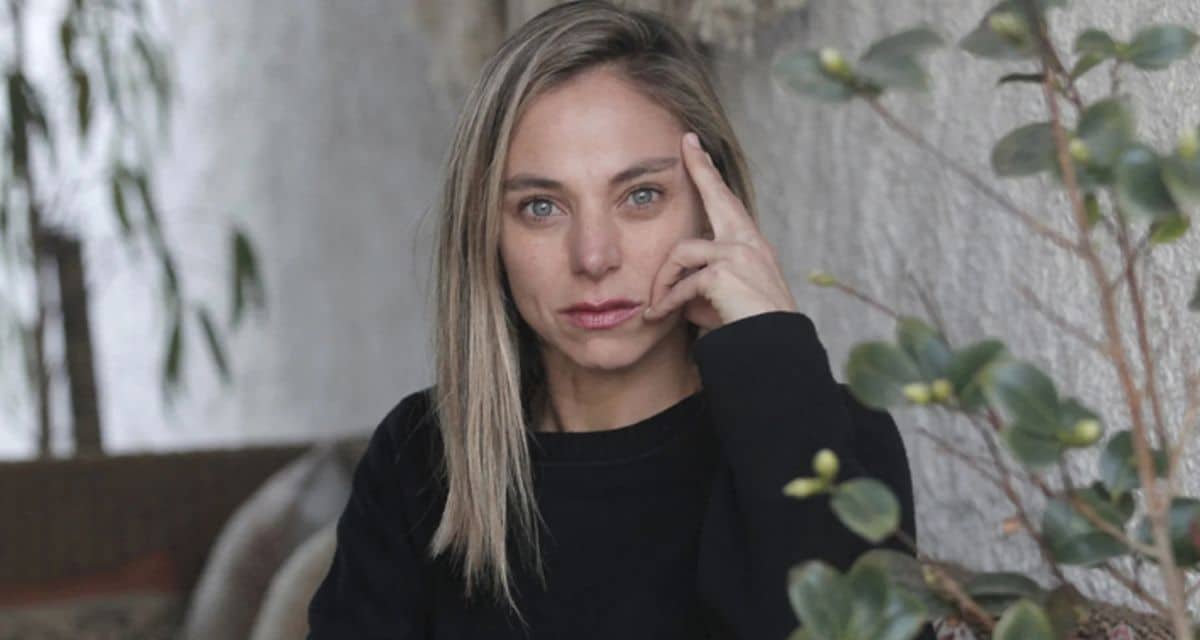 Mariana Derderián vuelve a las redes