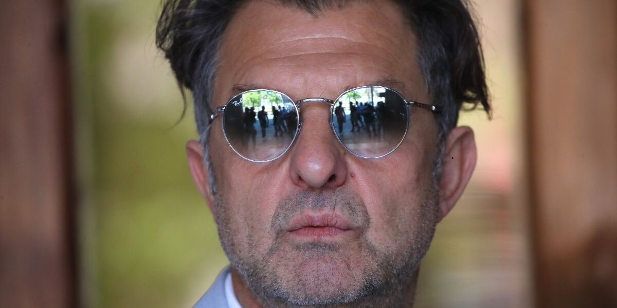 Anibal Mosa defiende a Colo Colo