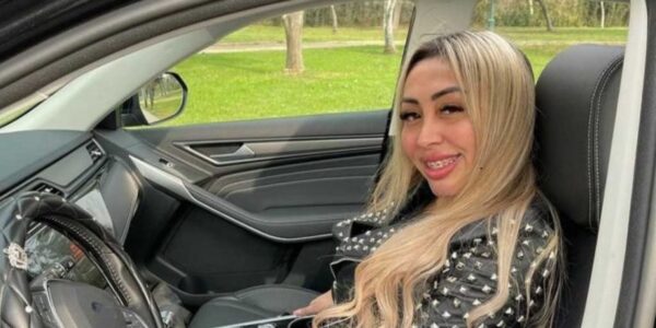 Naya Fácil compra auto