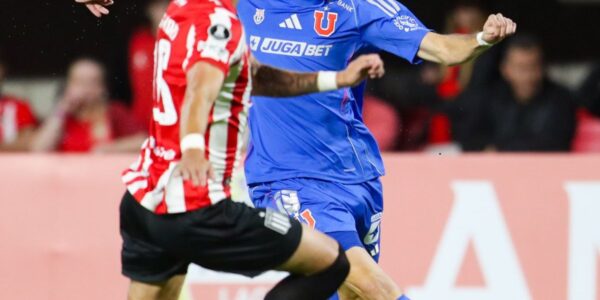 Jugador de Universidad de Chile es aplaudido en Argentina