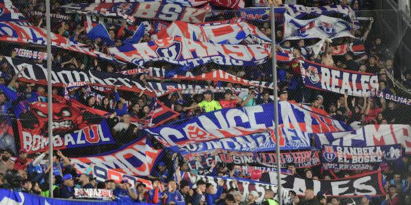 Periodista fascinado con hinchas de Universidad de Chile
