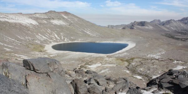 Volcán Laguna del Maule