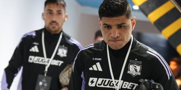 Colo Colo se esconde