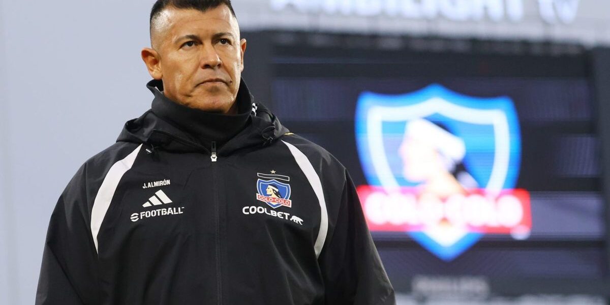 La decisión de Almirón en Colo Colo