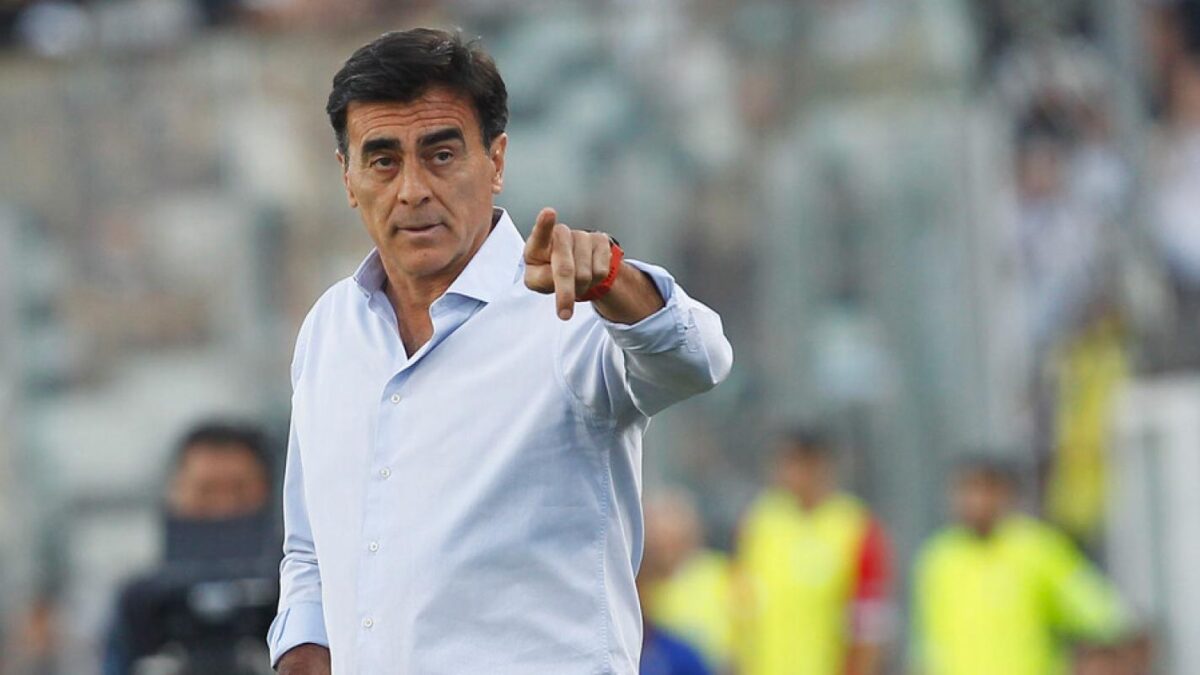 Gustavo Quinteros responde a Colo Colo