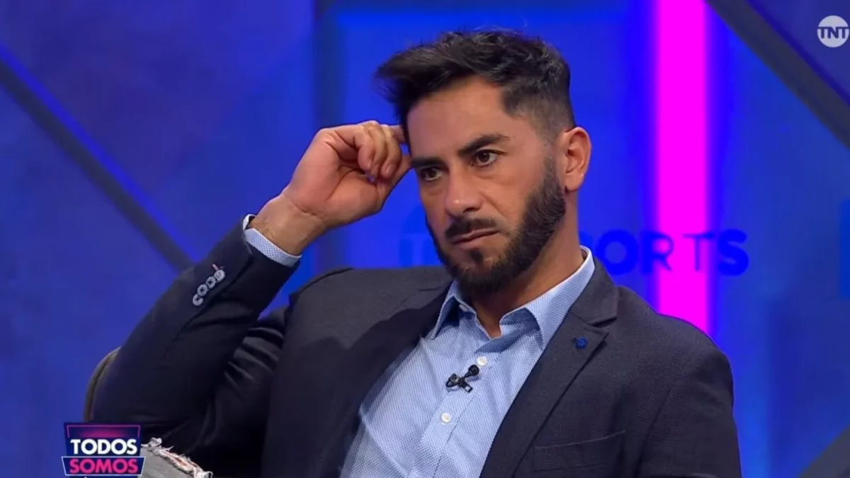 Johnny Herrera eligió al máximo ídolo de la U