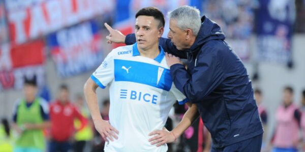 Dos técnicos se pelean por la DT de Universidad Católica