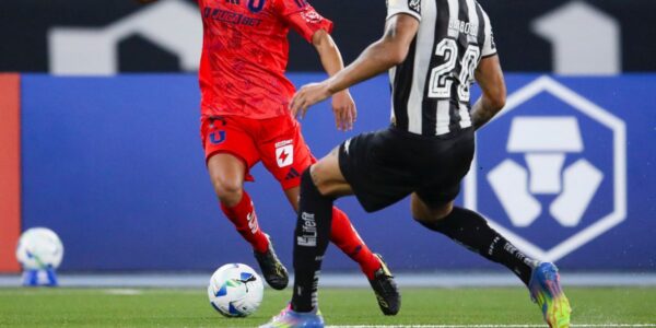 Hinchas de Universidad de Chile molestos con Guerra