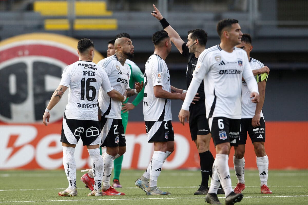 La dura frase que lanzo Arturo Vidal al árbitro