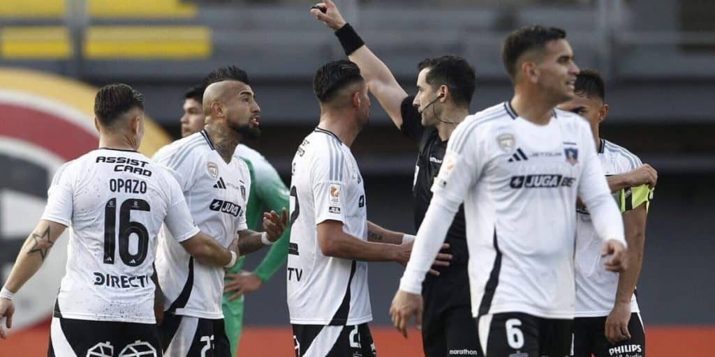 Arturo Vidal hace durísima acusación contra árbitro