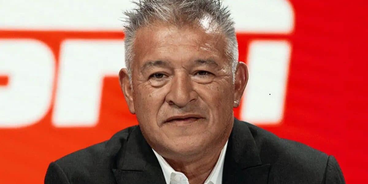 Claudio Borghi quiere llevar a figura alba a Europa