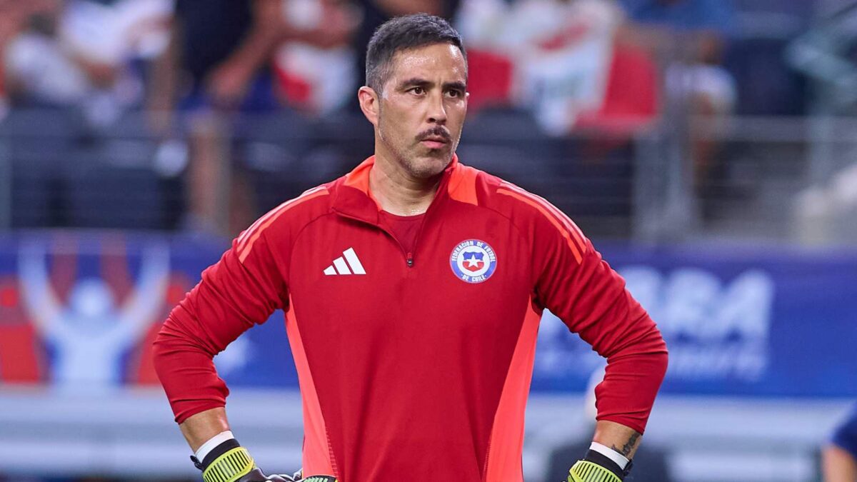 La denuncia que remece a Claudio Bravo