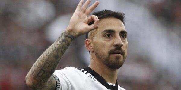 Javier Correa: ¿se queda en Colo Colo o parte a Argentina?