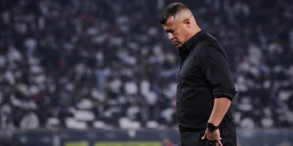 ¿Se acerca el fin de Jorge Almirón?