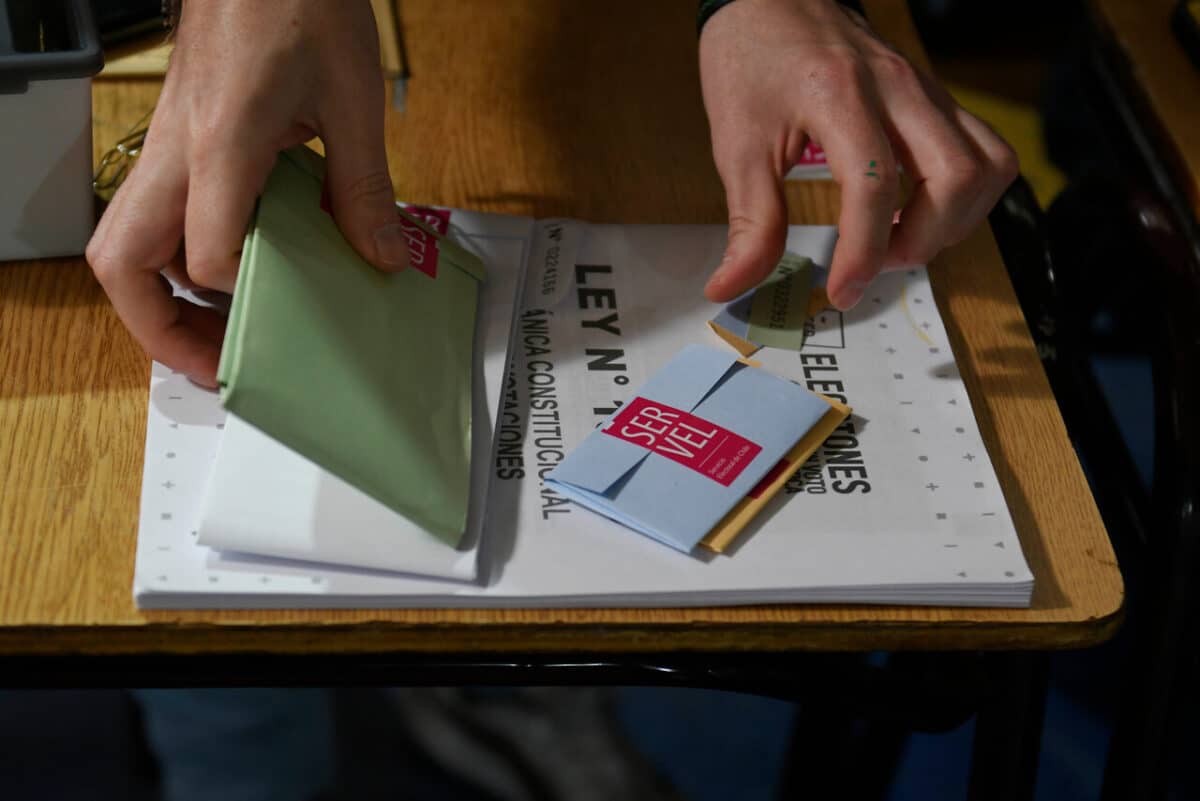 Servel vocal de mesa