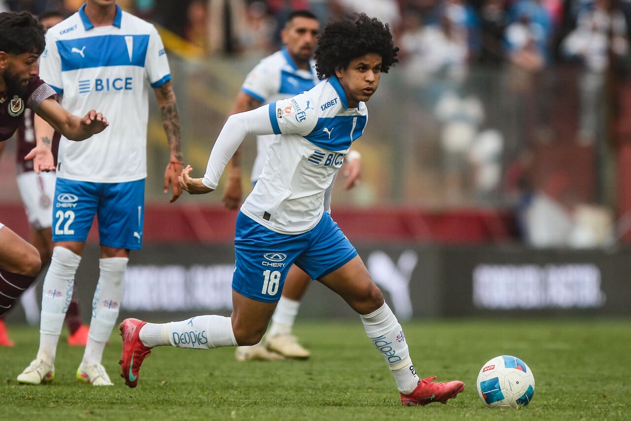 Ex DT de la Roja podría llegar a la UC