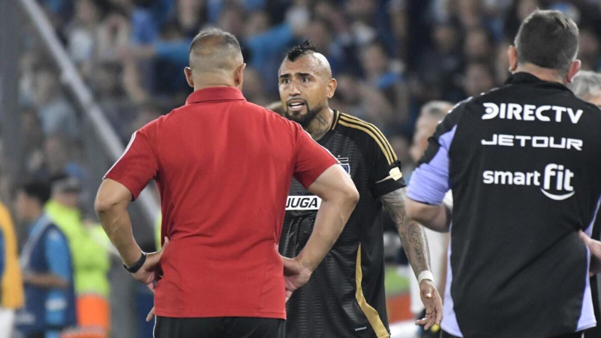 La conversación secreta entre Arturo Vidal y Jorge Almirón