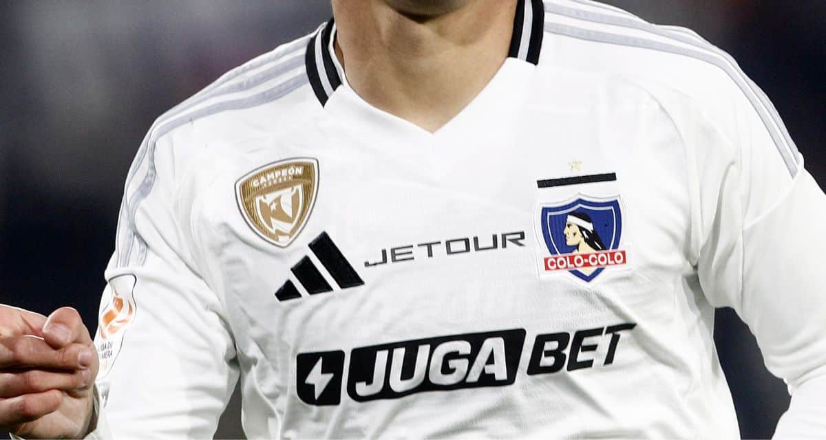Hinchas de Colo Colo sorprendidos tras cambio en la camiseta