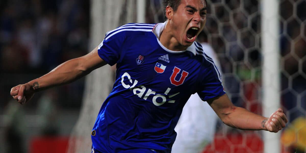 Eduardo Vargas es la gran sorpresa de Colo Colo