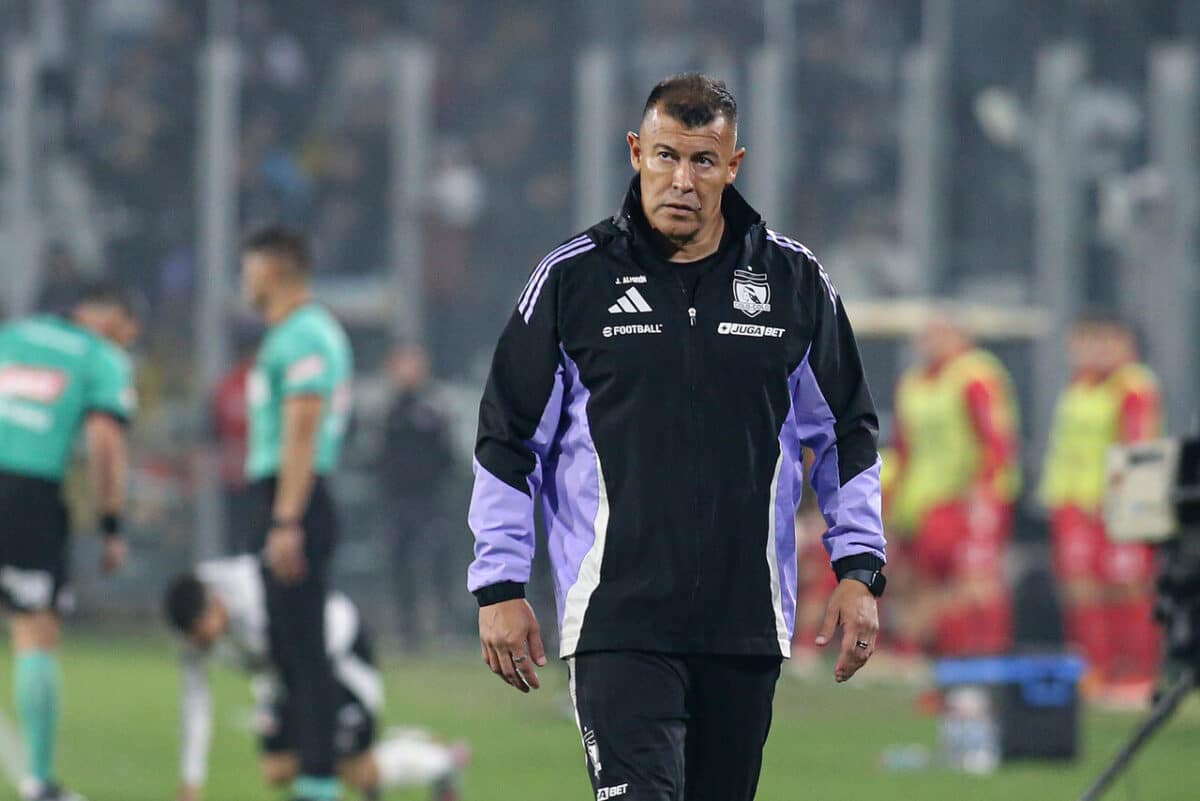 Jorge Almirón prepara una formación especial ante la U. de Chile