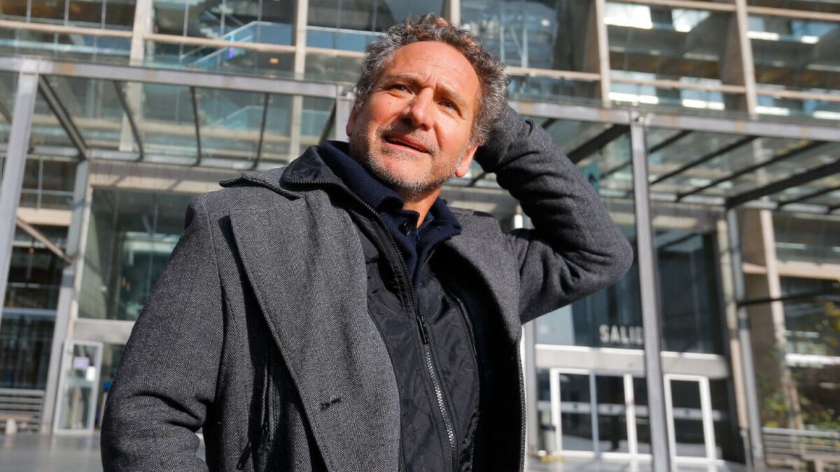 Juan Pablo Sáez incumple medida