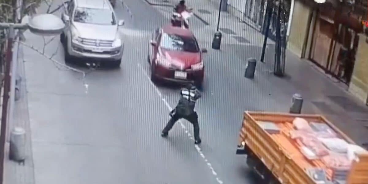 carabinero arrollado