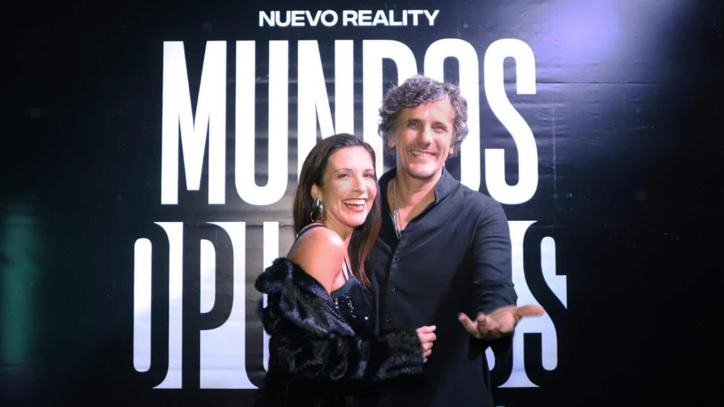 Mundos Opuestos