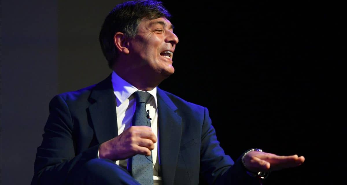 Nueva polémica de Parisi.