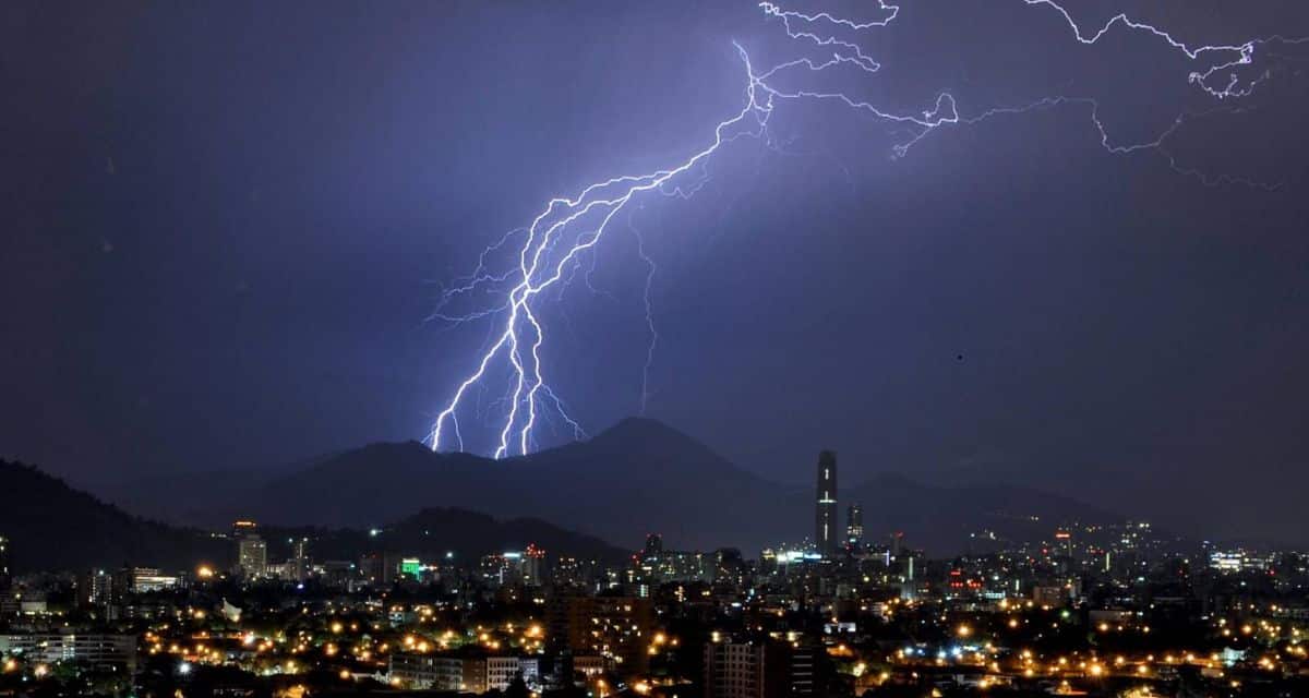 lluvia y granizo en Santiago