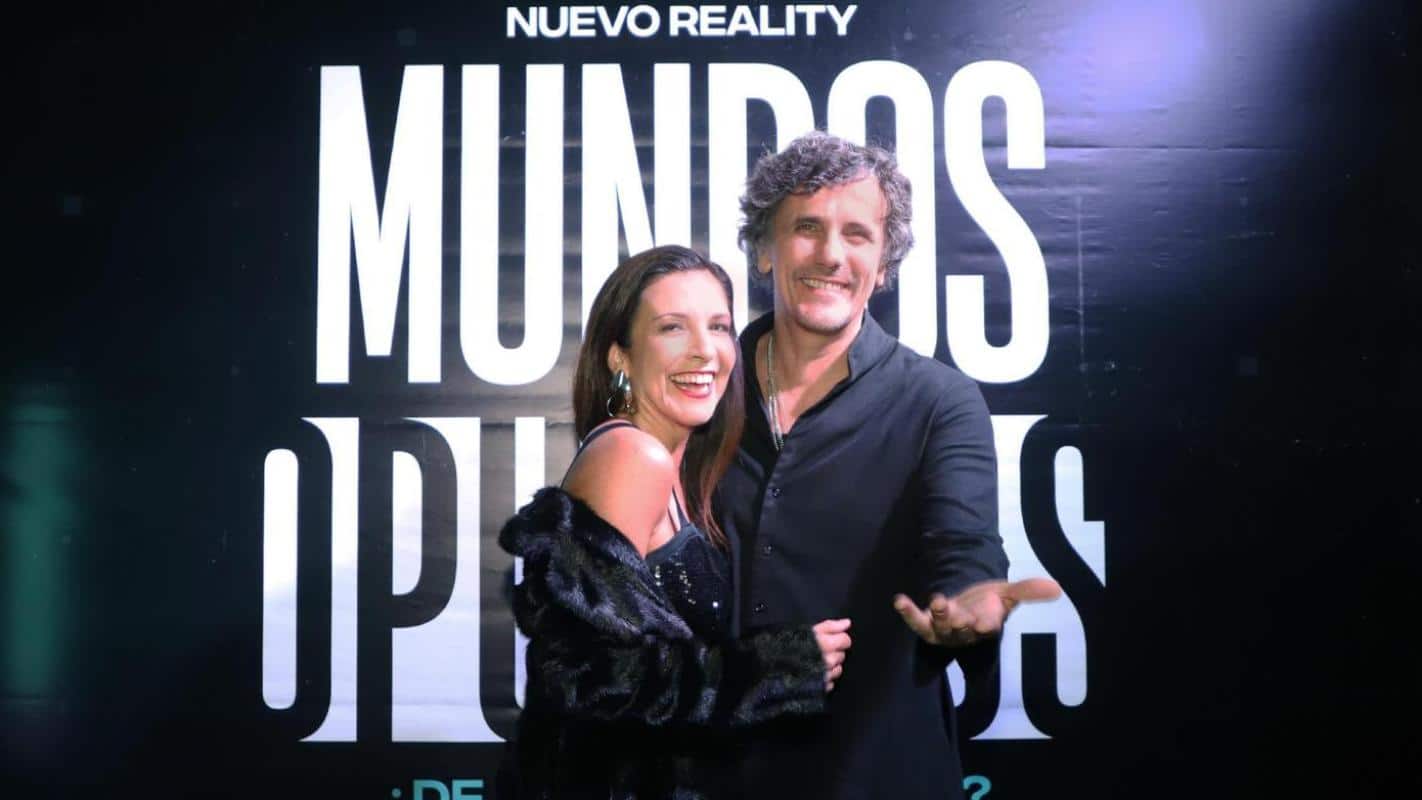 Mundos Opuestos