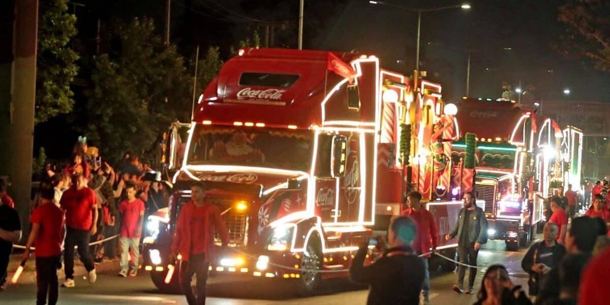 Caravana Navideña Coca Cola