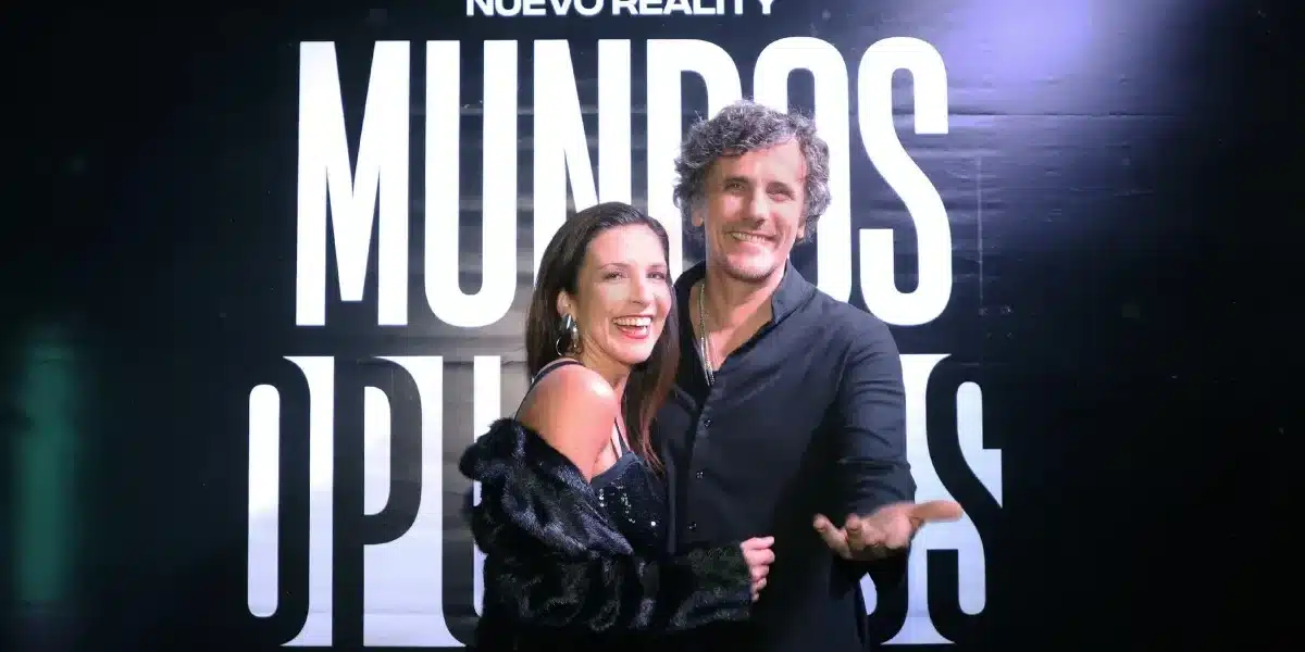Mundos Opuestos