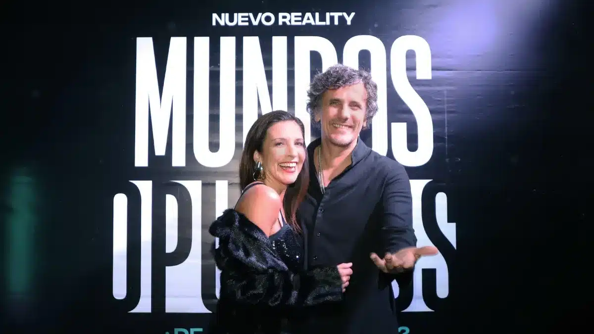 Mundos Opuestos