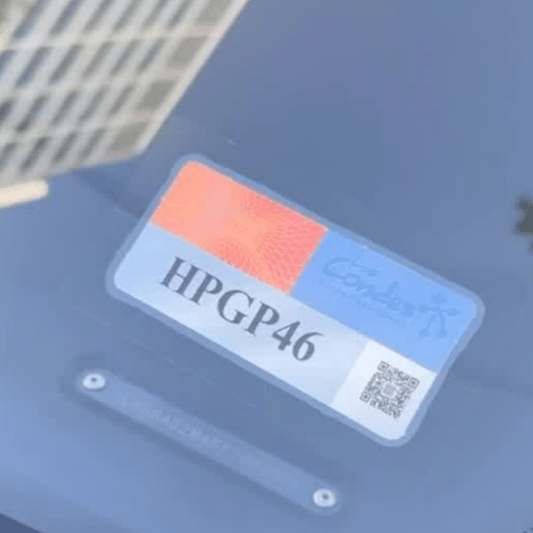 Tercera placa patente