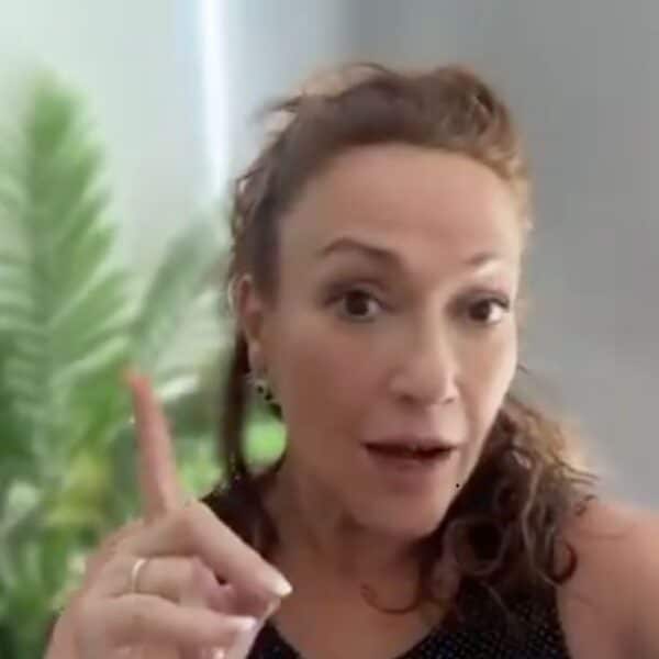 Marisela Santibáñez