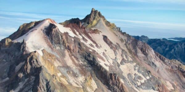 Volcán Nevado de Longaví registra inusual actividad sísmica en el sur de Chile
