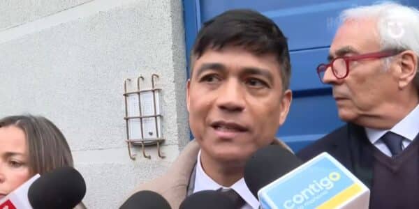 Américo habló brevemente tras audiencia por denuncia de Yamila Reyna