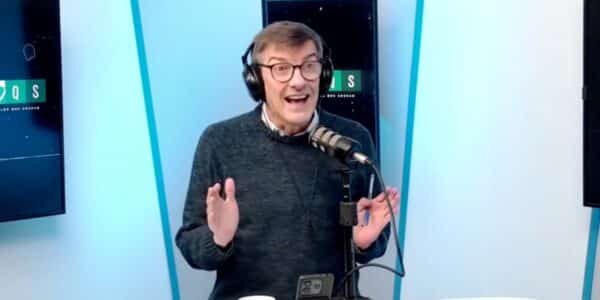 Daniel Stingo realizando polémicas declaraciones sobre rostros de la TV chilena