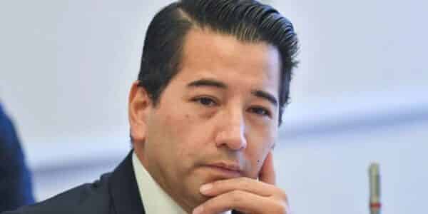 Javier Olivares anuncia querella tras acusaciones de club deportivo