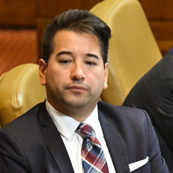 Javier Olivares involucrado en polémico incidente durante visita de Placebo a Chile
