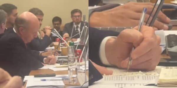 Jorge Quiroz fue grabado realizando dibujos durante sesión por la megarreforma