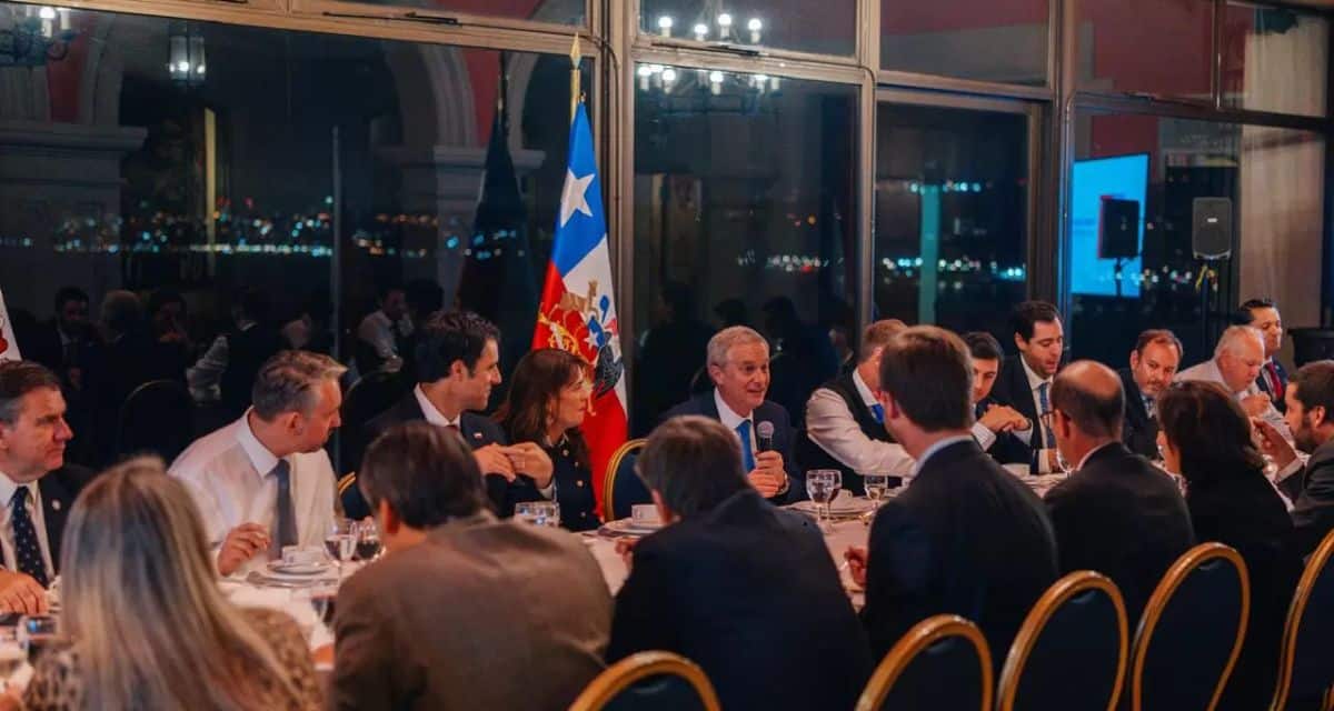 José Antonio Kast se reúne con diputados del Partido Republicano en Cerro Castillo