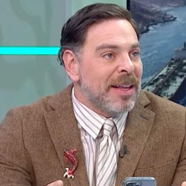 José Antonio Neme opinando sobre política durante programa Mucho Gusto